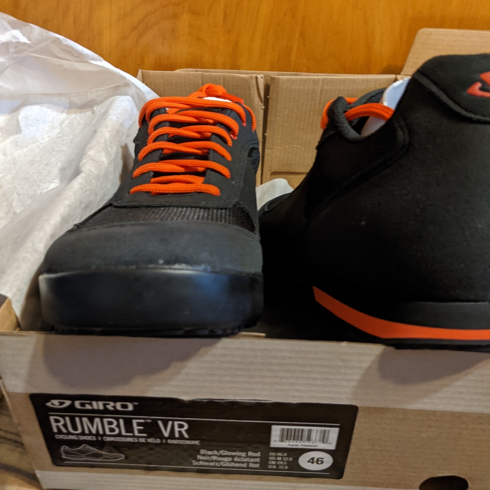 Giro Rumble VR Cycling Shoes - Black and Red